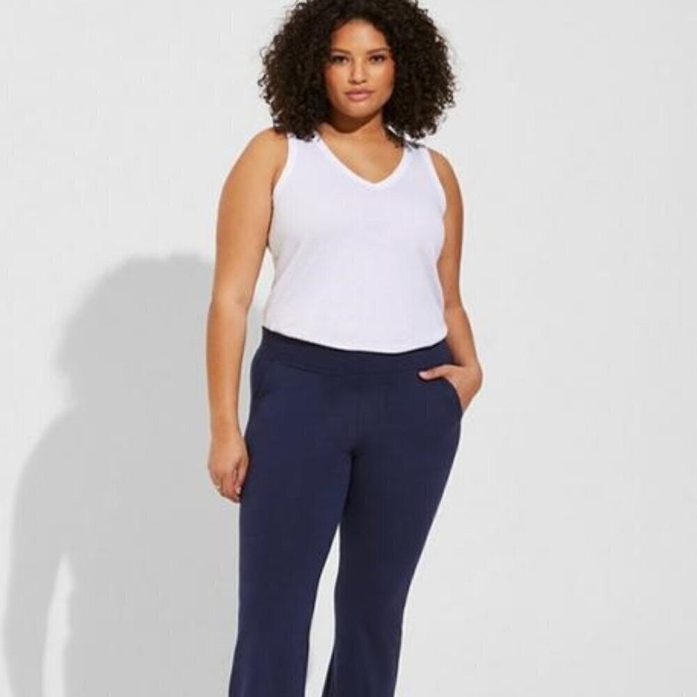 Torrid - Full Length Signature Flare Legging in Peacoat Navy Blue